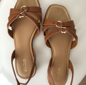 3/50$ ○ ALDO sandal flip flop tan gold nude beige summer 7